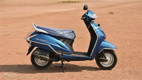 The efficient mileage figure of 60 km/l is possible with the. Honda Activa 2017 - Price, Mileage, Reviews, Specification ...