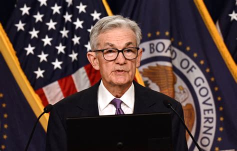 Fed Keeps Interest Rates Unchanged Predicts 3 Rate Cuts In 2024