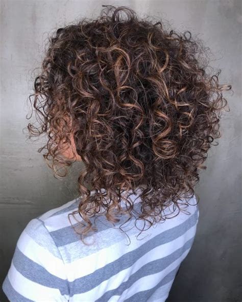 24 Best Shoulder Length Curly Hair Ideas 2020 Hairstyles