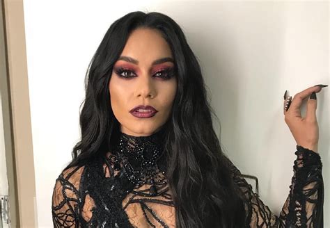 8 Times Vanessa Hudgens Proved Shes The Queen Of Halloween Star Style Ph Vanessa Hudgens