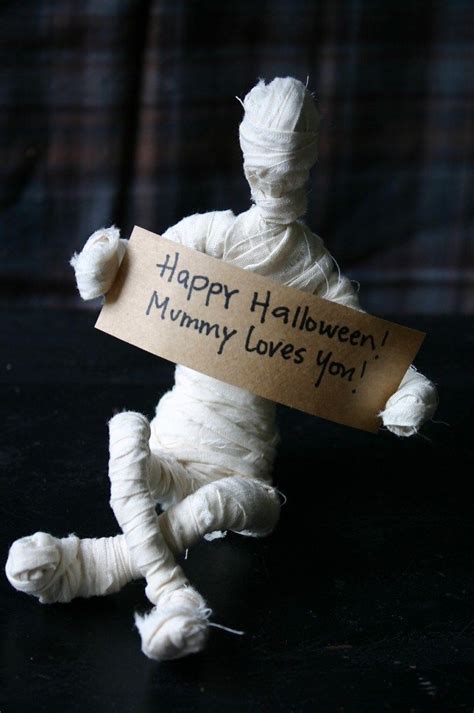 Diy Happy Halloween Mummy Loves You Decor Diy Halloween Decorations