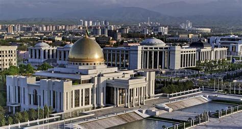 وتركمانستان مانات ينقسم 100 tenga. تركمانستان تحظر "المتعة" على طلاب جامعاتها!
