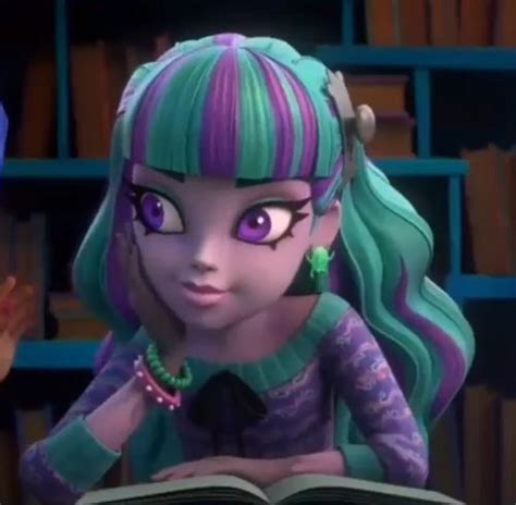 Domgotclout On Twitter This Monster High Twyla Episode Reminds Me Of