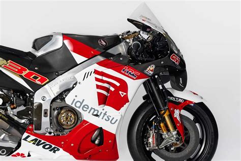 Motogp Alex Rins And Takaaki Nakagami Unveil 2023 Lcr Honda Liveries