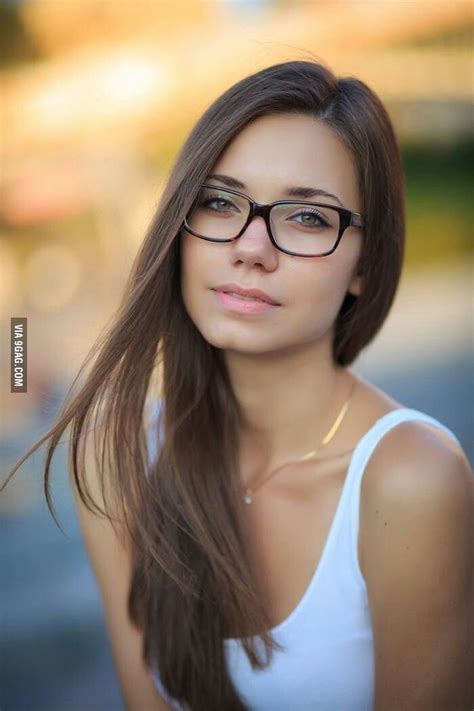 Pin By Chris Kirby On Things To Wear Girls With Glasses Glasses Fashion Beauty