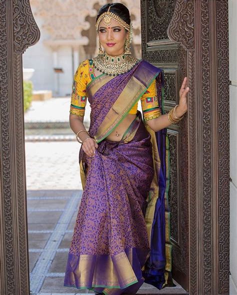 pin by ashok on indian wear indian silk sarees pattu saree blouse designs silk saree kanchipuram