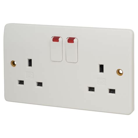 Mk Logic Plus 13a 2 Gang Double Pole Switched Socket With Neon White