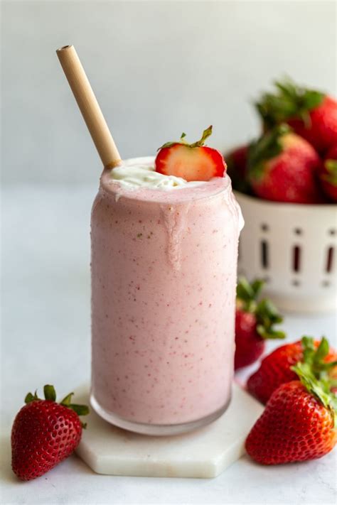 Easy Strawberry Milkshake Food With Feeling