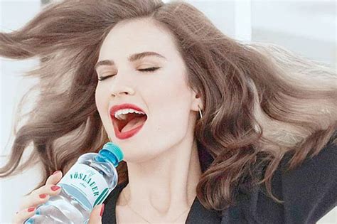 Lily chloe ninette thomson, (born april 5, 1989) better known by her stage name lily james, is an english actress. 412 Likes, 4 Comments - Lily James Update ...