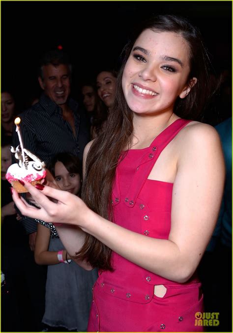 Hailee Steinfeld Sweet 16 Celebration Photo 2777372 Amandla