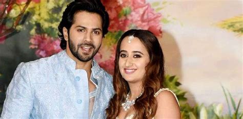 Romantic actor varun dhawan wants to play negative roles and here too like shahrukh khan's bollywood movie baazigar darr during 'dilwale' launched their party anthem 'manma emotion'. Female fan threatens to kill Varun Dhawan's girlfriend ...