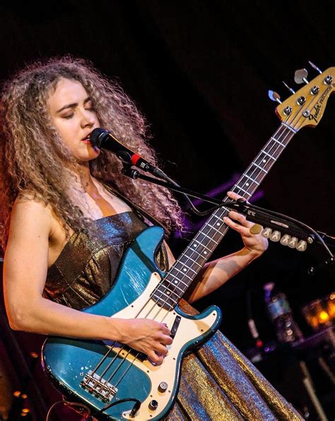 women of rock female guitarist female musicians tal wilkenfeld
