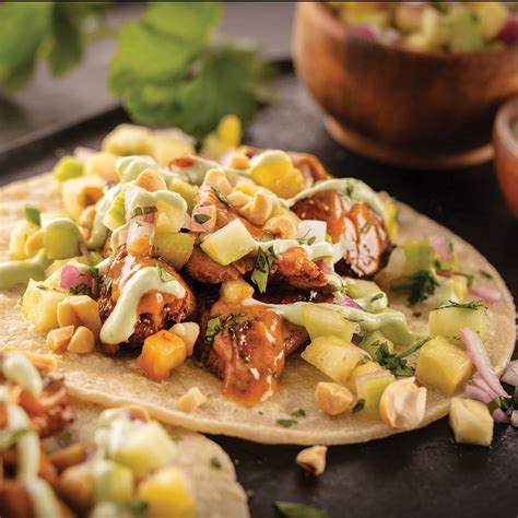 Quick 20 minute grilled chicken tacos topped with pico de gallo and creamy cilantro sauce. Chicken Satay Street Tacos in 2020 | Recipes, Food ...