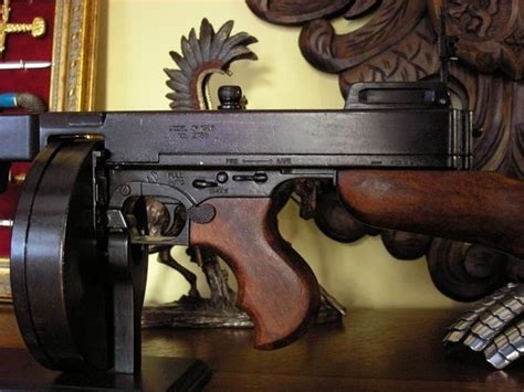 Replik Gangsters Thompson M1928 Tommy Gun Al Capone 1092 Weis Anna