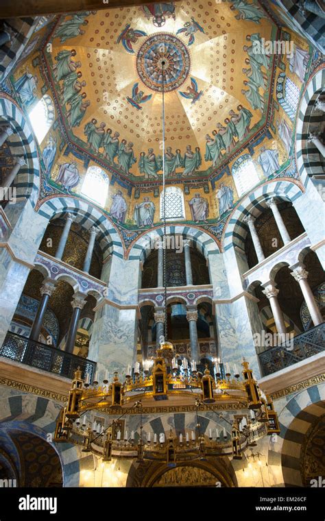 Aachen Chapel Hi Res Stock Photography And Images Alamy