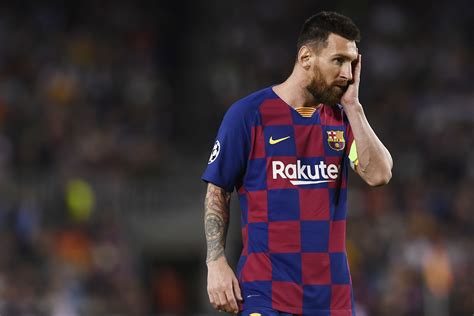 Lionel Messi Stuns Barcelona With Transfer Request 19 Other Surprising Transfers And Career