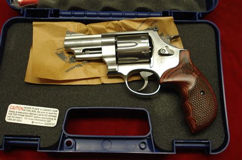 Smith And Wesson Model 629 3 Deluxe 44mag Stai For Sale