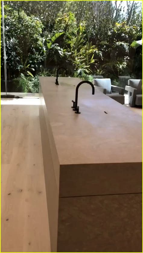 Kanye drew this, she said. Kim Kardashian Explains Her Bathroom Sinks After Fans Have So Many Questions: Photo 4274440 ...
