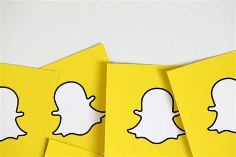 snapchat s redesigned redesign starts rolling out to ios users arnoldbutile arnold butile