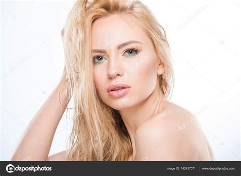 Preciosa Mujer Desnuda Foto De Stock Dmitrypoch