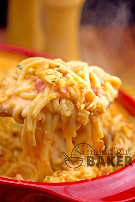 It's the comfort meal you've been craving! Rotel Chicken Spaghetti Casserole - The Midnight Baker