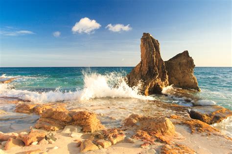 St Martin St Maarten Cupecoy Beach A Small Wave Splash Flickr
