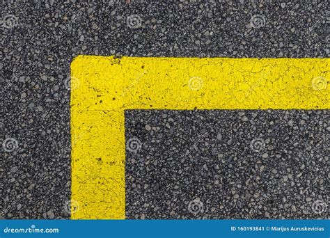 Yellow Line Road Marking Stock Image Image Of Border 160193841