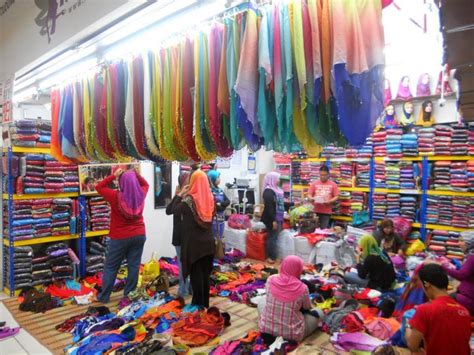 Jutaan terima kasih diucapkan diatas sokongan padu peniaga seluruh malaysia, indonesia, brunei dan singapura. 3 Tempat Borong Tudung dan Baju TERMURAH! | Kerja Kosong ...