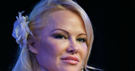 Pamela Anderson Poses Naked In Flaunt Talks Tommy Lee Sex Tape E Online