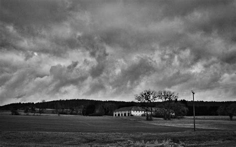 Verlassener Vierkanthof Foto & Bild | wolken, winter, baum Bilder auf fotocommunity
