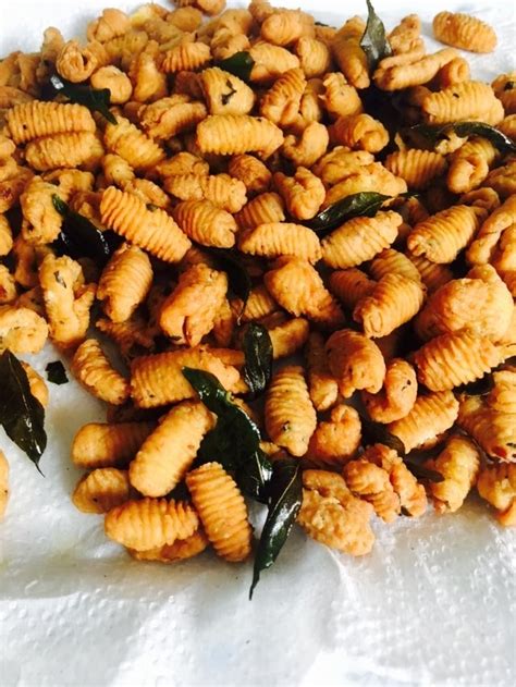 1 sudu teh perisa pandan. Resepi Kuih Siput Yang Sedap, Rangup dan Berempah Dengan ...