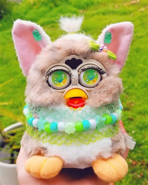 Im New To Furby School Could You Give Me The Tour Furby Boom Furby