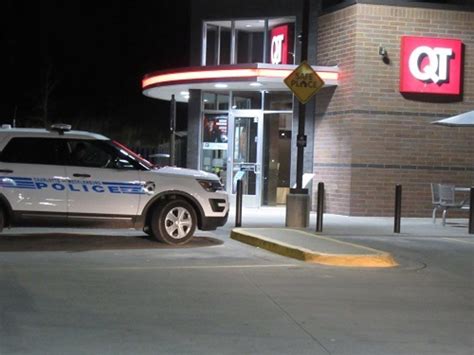 Quik Trip Gas Station Robbed At Gunpoint Charlotte Alerts