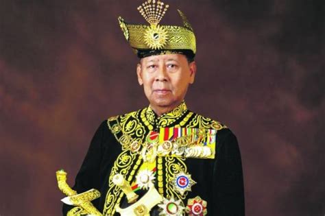 Abdul halim of kedah.jpg 400 × 565; Sultan Kedah, Tuanku Abdul Halim Mangkat - Foto | mStar