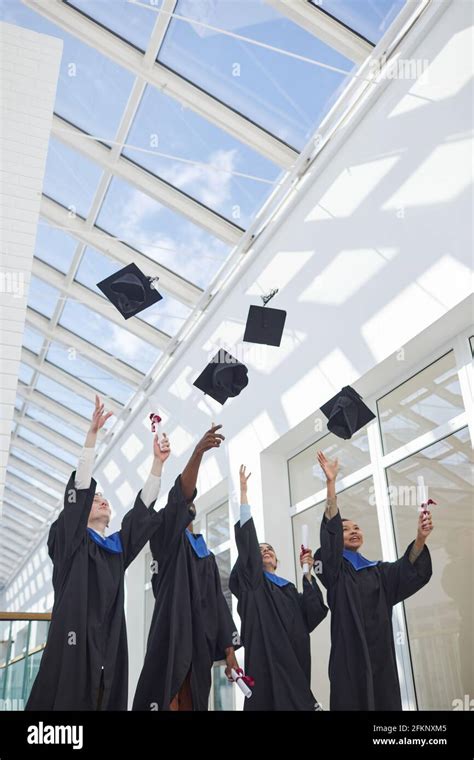 Graduate Hat Throwing Hi Res Stock Photography And Images Alamy