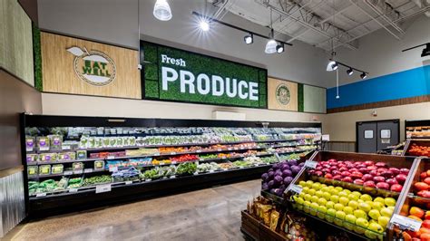 6 Grocery Store Signage Trends King Retail Solutions