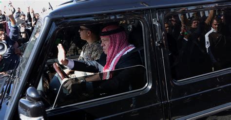 Militants Killing Of Jordanian Pilot Unites The Arab World In Anger The New York Times