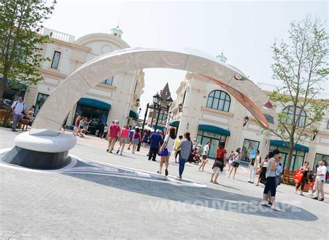 Best outlet malls you can get to from vancouver. Now Open: McArthurGlen Designer Outlet Vancouver Airport ...