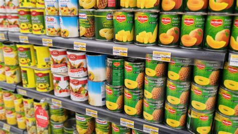 7 Canned Fruits To Buy And 7 To Avoid