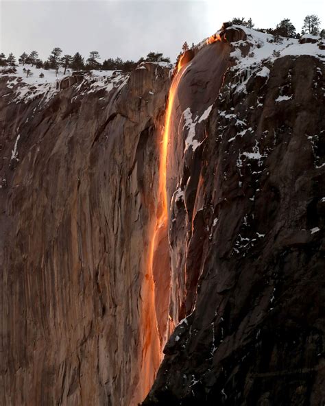 The Fiery Fire Down Moment Of The Waterfall In Yosemite National Park