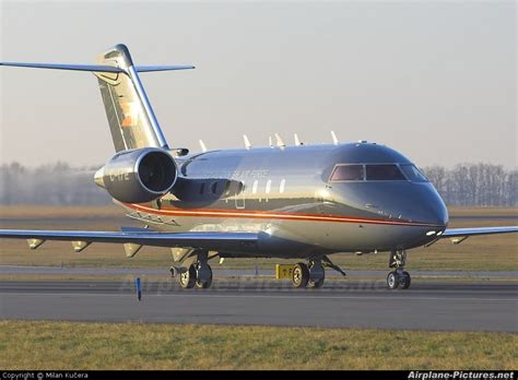 Different version of the same engine was put on. C-172 - Denmark - Air Force Canadair CL-600 Challenger 604 ...
