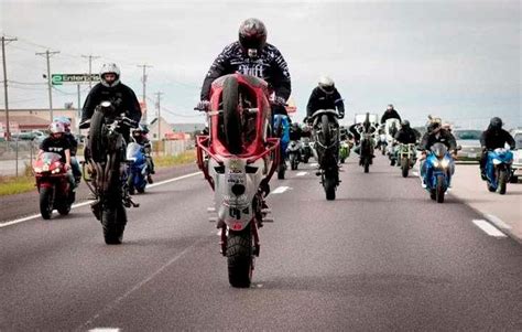 Have You Ever Seen A Motorbike Ride As Epic As This Throttlextreme