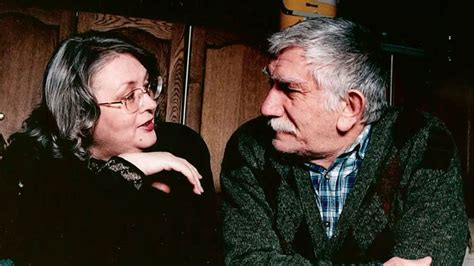 5,757 likes · 4 talking about this. Татьяна Власова не хочет жить после смерти Армена Джигарханяна