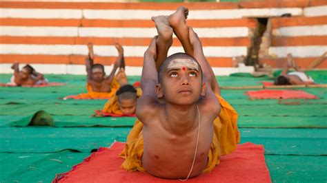 3 How Is Hinduism Related To Yoga 10 Big Questions About Hinduism