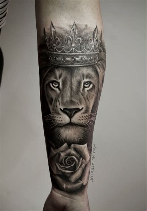 A Lion Wearing A Crown With A Rose Below Him Done By Ikova Ink At Ikova Tattoo Studio In