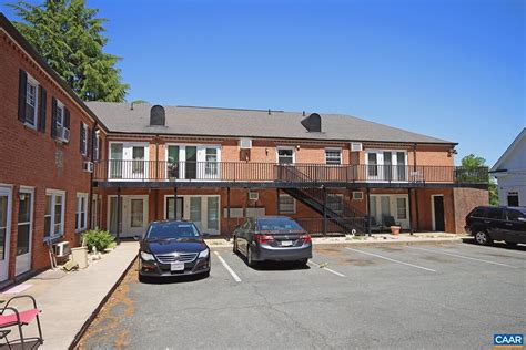 2114 Ivy Rd Unit 11 Charlottesville Va 22903 Room For Rent In