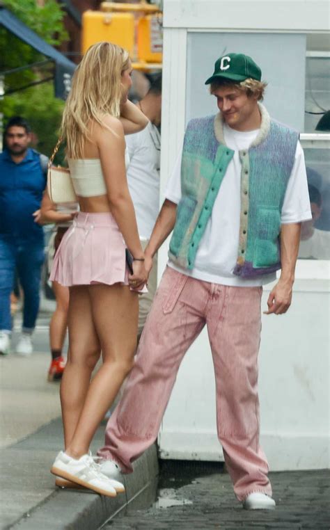 Olivia Ponton In A Pink Mini Skirt Grabs Lunch With Cole Bennett In New