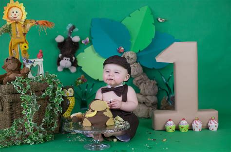 Trying to find the bestand most useful plans in the web? jungle theme cake smash- first birthday photographer ...