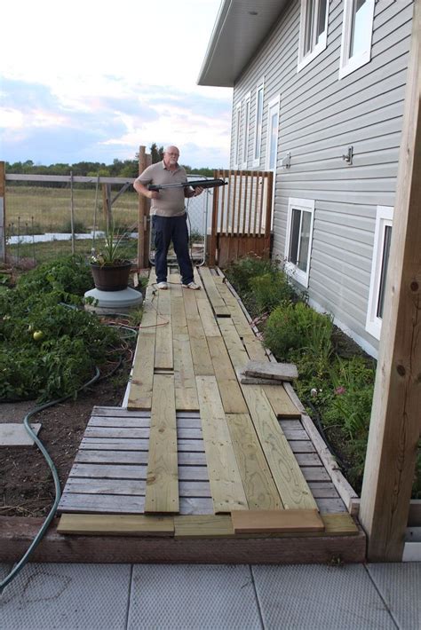 Designers working on wetland boardwalks often ask similar questions at the beginning of the project: How we created a boardwalk from pallets and fence boards ...
