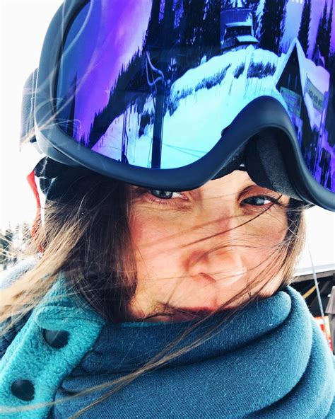 Jana bernášková si zahrála v seriálech, které miluje celá česká republika, proto se brzy dostala do povědomí diváků. GALERIE: Jana Bernášková z ULICE: Tloušťka mi kazila ...